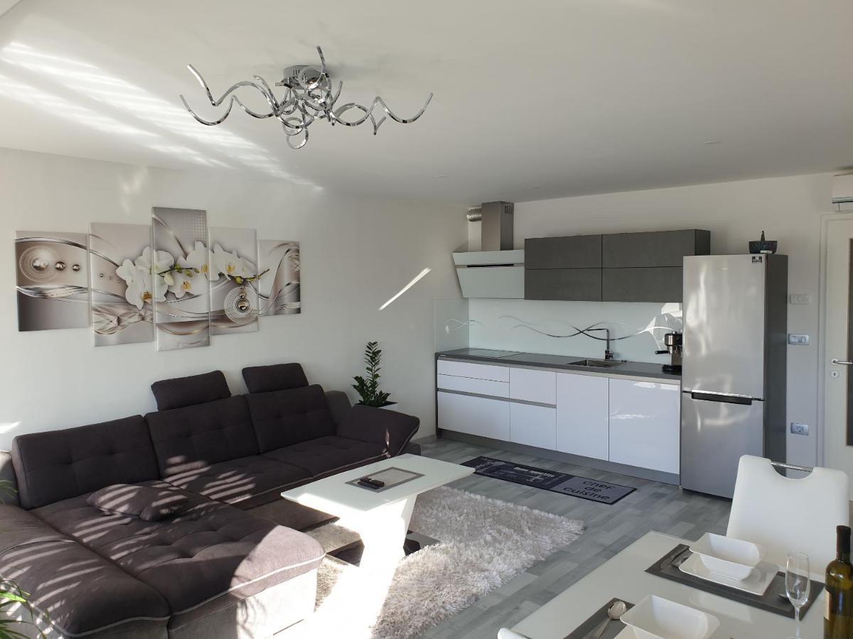 Apartment Val Koper Eksteriør bilde